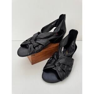 EVERYBODY Women 7.5B Emerald Slingback Heels Black Leather Knot Detail Comfort